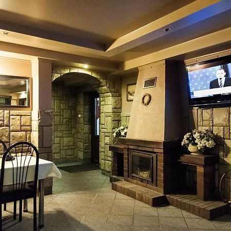 Uslugi Hotelarskie Las Vegas Międzyrzec Podlaski 외부 사진