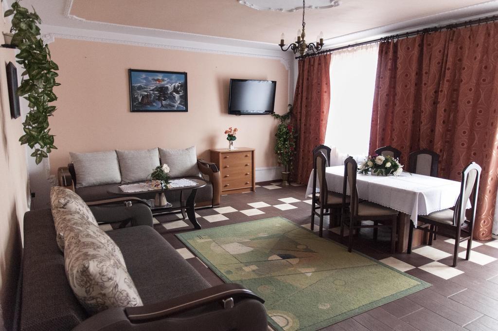Uslugi Hotelarskie Las Vegas Międzyrzec Podlaski 객실 사진