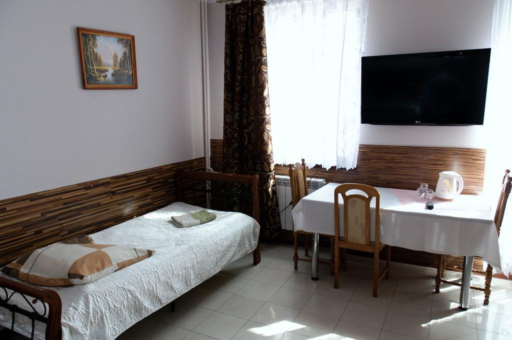 Uslugi Hotelarskie Las Vegas Międzyrzec Podlaski 객실 사진
